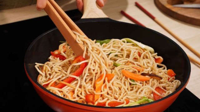 Comment bien cuisiner au wok ?